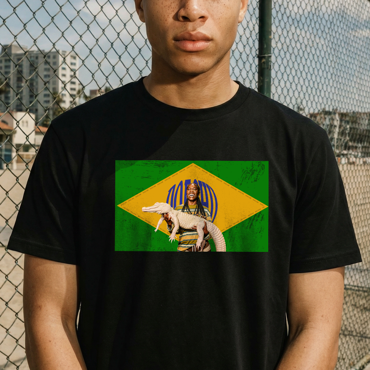 Camiseta Unissex Doechii Bandeira Alligator (Cópia)