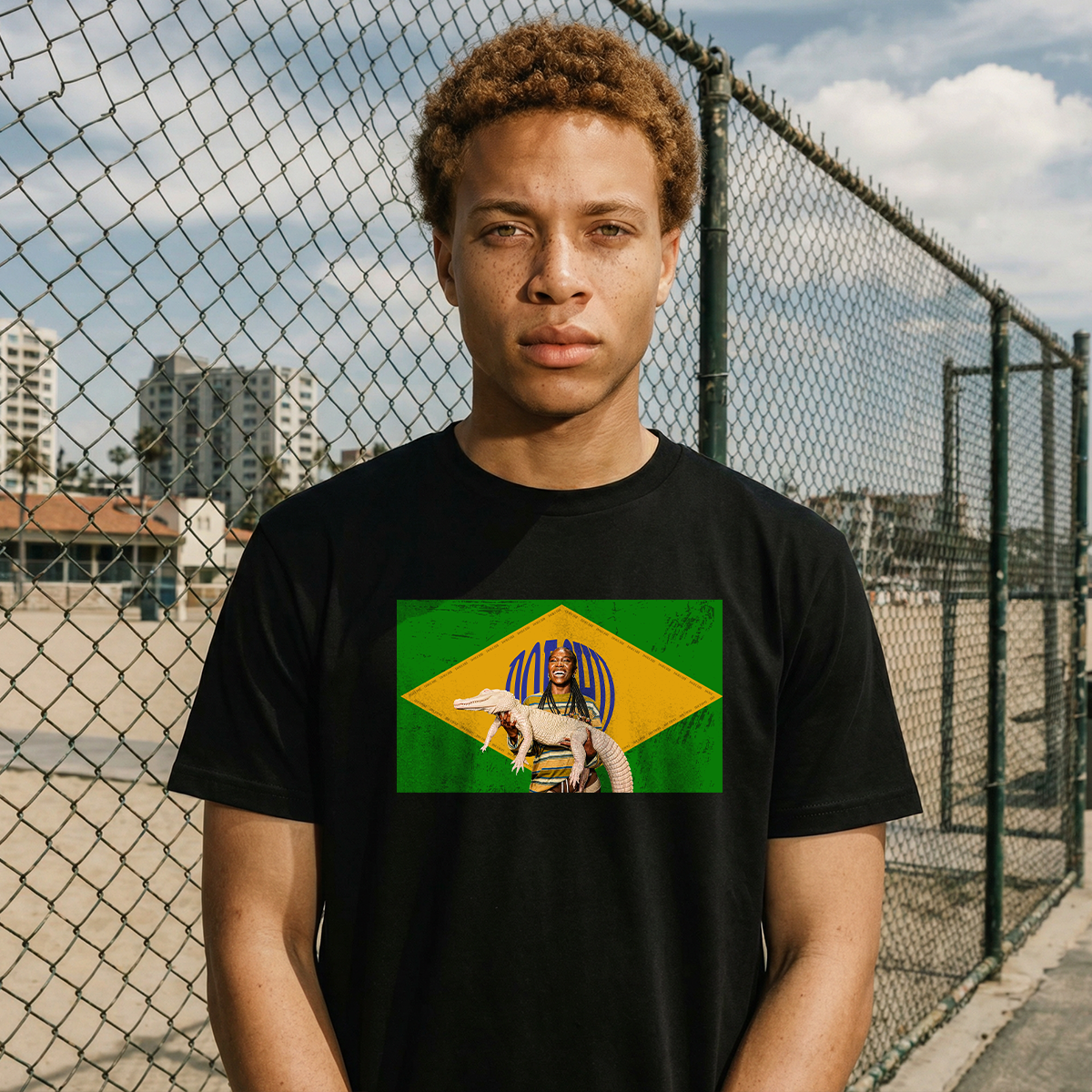 Camiseta Unissex Doechii Bandeira Alligator